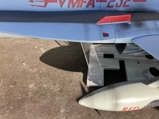 Elite Force BBI 1:18 F/A-18C Hornet Stand Fireball Jackson F-18