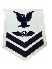 Unissued POMERAGE WWII USN NAVY AVIATION METALSMITH 2ND CLASS Dress White Rate