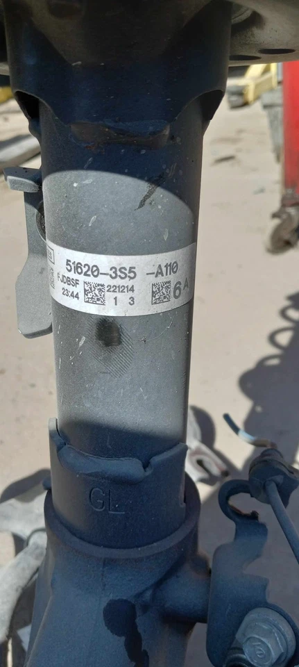 23 24 ACURA INTEGRA Knee Assembly Left driver less caliper & lower control - Image 3 of 4