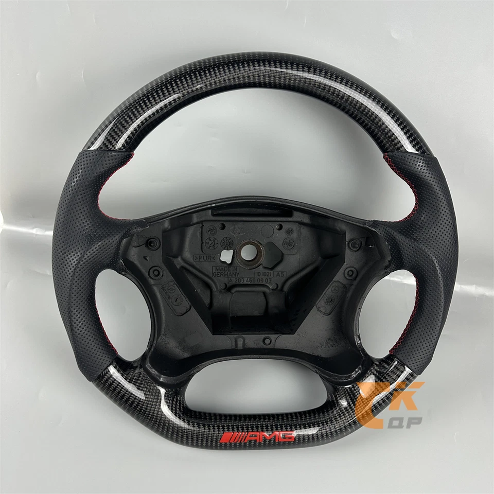 Volante de fibra de carbono de cuero negro para Mercedes-Benz C32 AMG 2002-2004 Foto 3 de 4