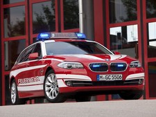 Cars 2010 bmw 5 series touring feuerwehr f11 firetruck Desk Mat Stitched