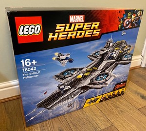 lego super heroes 76042 the shield helicarrier