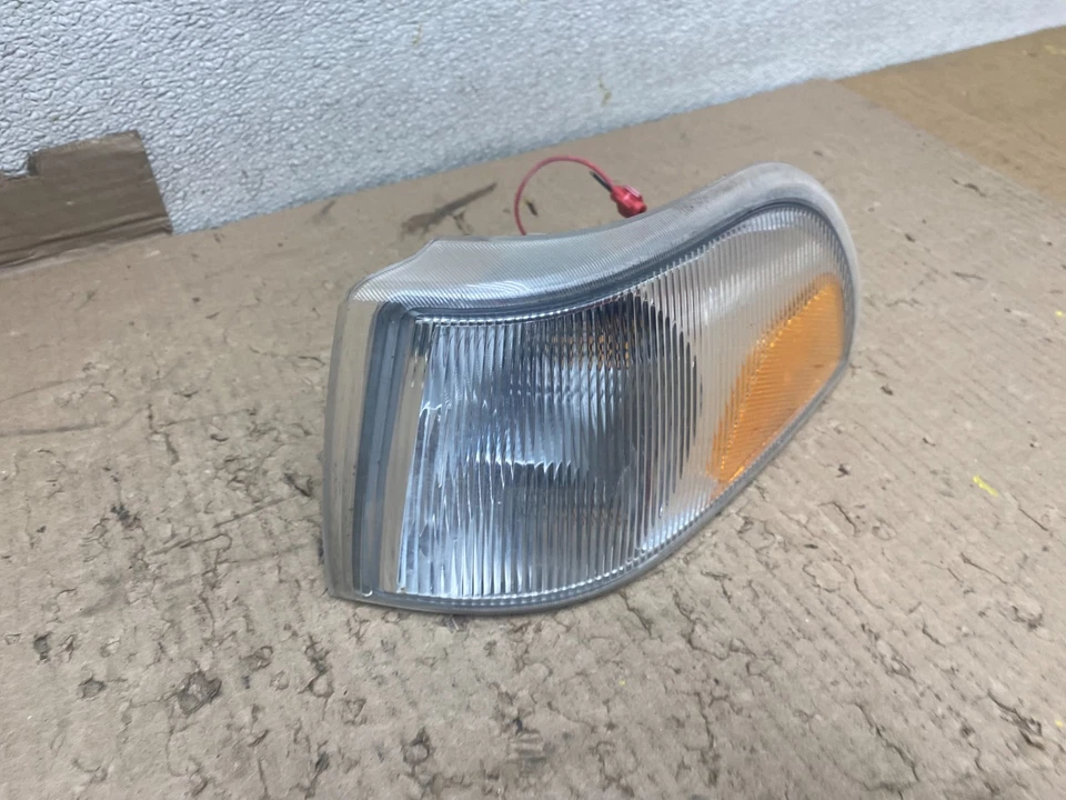 Luz intermitente izquierda conductor Volvo C70 V70 S70 1998 a 2004 OEM u2405 DG Foto 3 de 4
