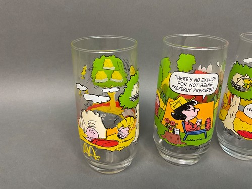 3 Vintage Peanuts Charlie Brown Snoopy Glass Tumblers McDonalds Camp Collection - Picture 4 of 7