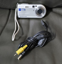 SONY Cybershot DSC-P150 Digital Camera, Battery, Power Supply Data Cable TESTED