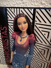 Barbie Fashionistas Raquelle
