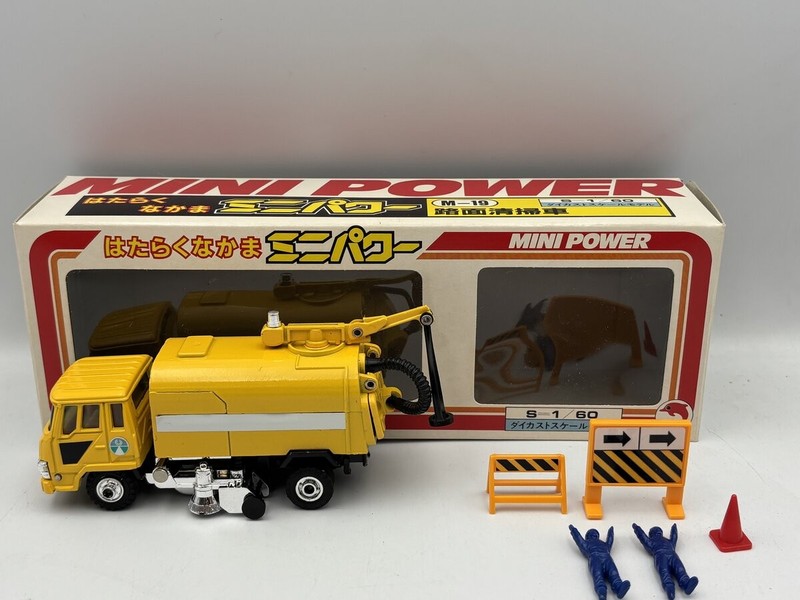 Shinsei M-19 1:60 Mini Power Mitsubishi Fuso Street Sweeper EX/Box