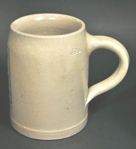 Lowenbrau Munich 0.5 Litre Salt Glazed Hand Thrown Beer Mug Stein w/ Logo - Picture 2 of 5