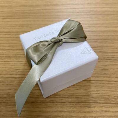 Van Cleef and Arpels Ring case box jewelry case travel pouch