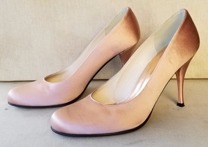 stuart weitzman pink pumps