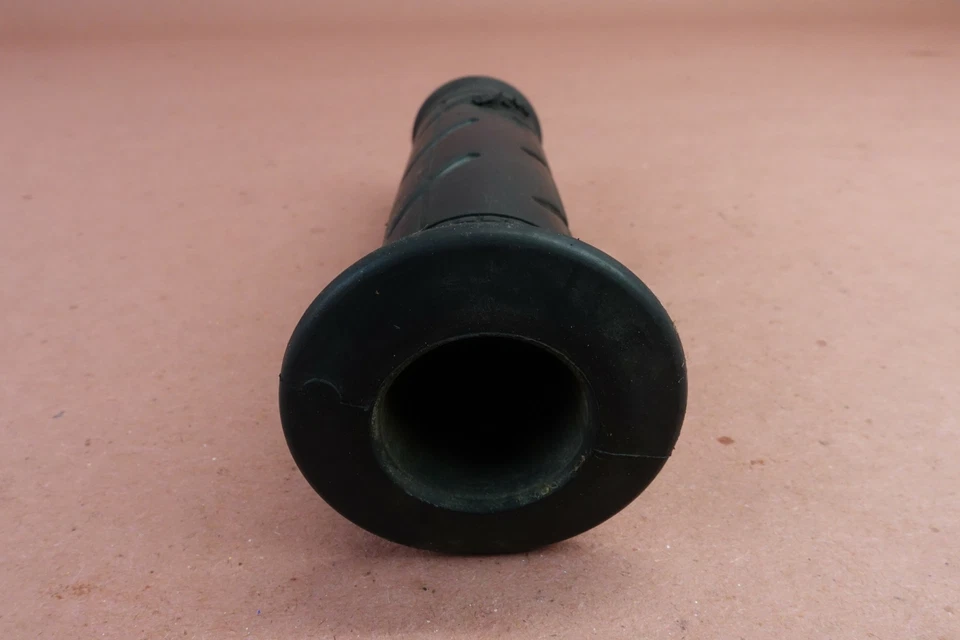 Empuñadura de manillar con clip izquierdo Honda CBR 600 CBR600 CBR600RRR 2005-2006 Foto 3 de 4