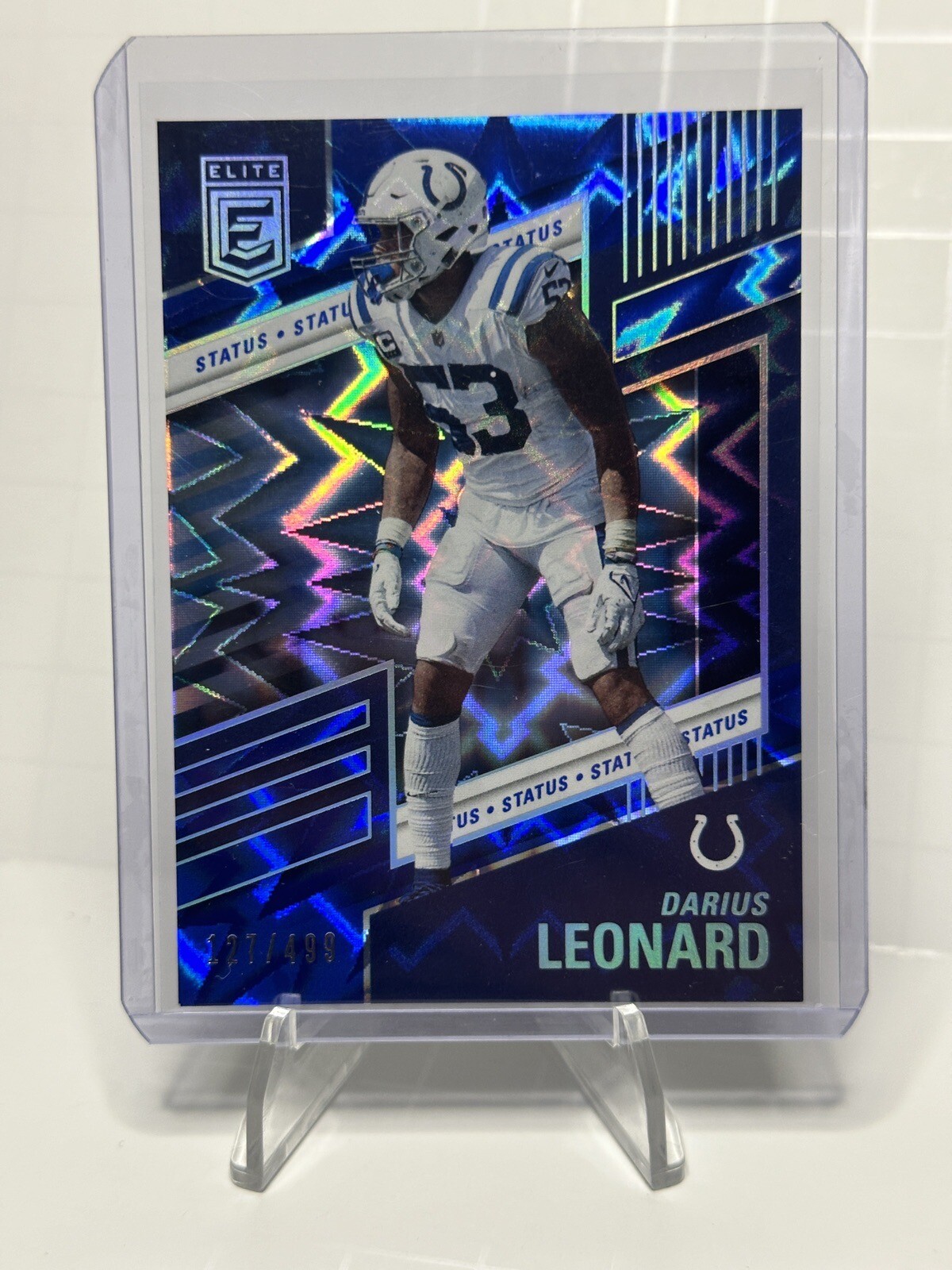 2022 Donruss Elite #28 Darius Leonard Status Blue /499 Indianapolis Colts
