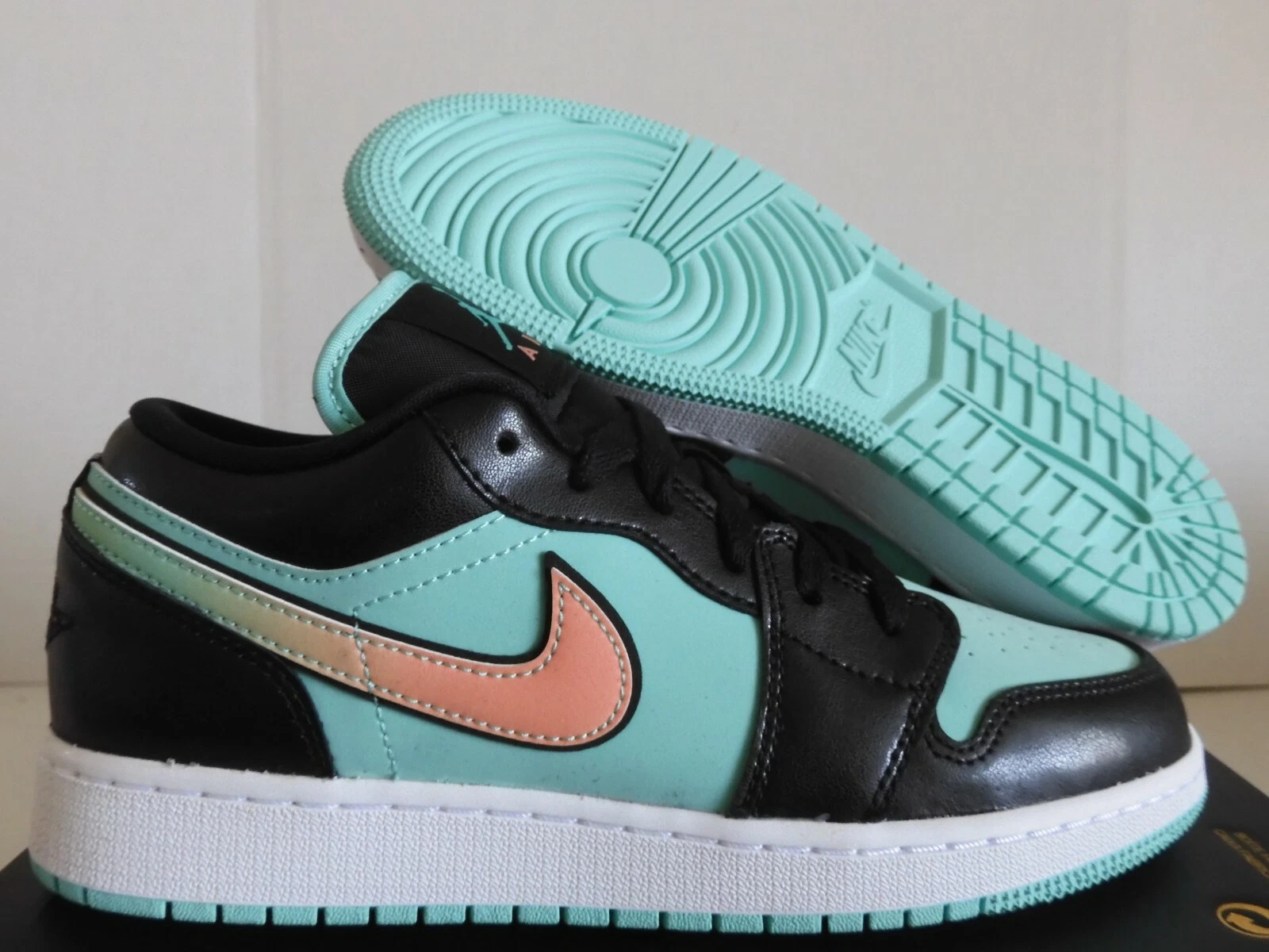 NIKE AIR JORDAN 1 LOW SE (GS) TROPICAL TWIST TAGLIA 7Y DONNA TAGLIA 8 5 [CV9844 301]