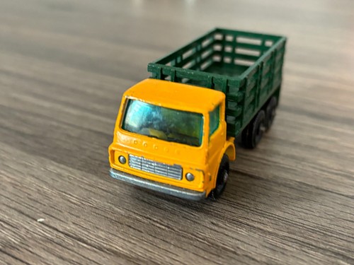 Matchbox Lesney #4-D Stake Truck - Picture 3 of 9