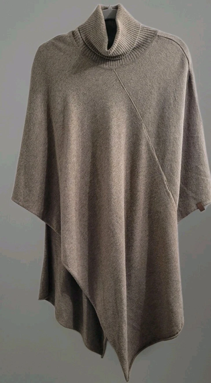 Holebrook Sweden Small Fia Poncho Walnut 100% Merino Wool Assymetric Roll Neck