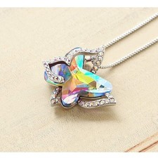 Squisito collo per tutti i fiori con gemme scintillanti per uno stile senza sforzo