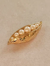 VTG Christian Dior Peas in a Pod Brooch Pin Faux Pearl Pea Pod Gold Tone