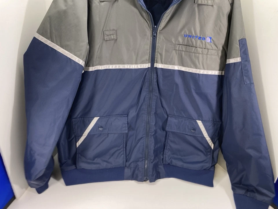 United Airlines Cintas Jacket Parka Men Size 2XL Blue Gray Full Zip Reflective - Image 3 of 4