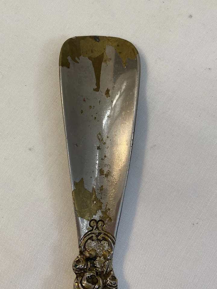 Calzascarpe In Argento Placcato vintage con rilievi e decori oggetto raro epoca - Immagine 3 di 4