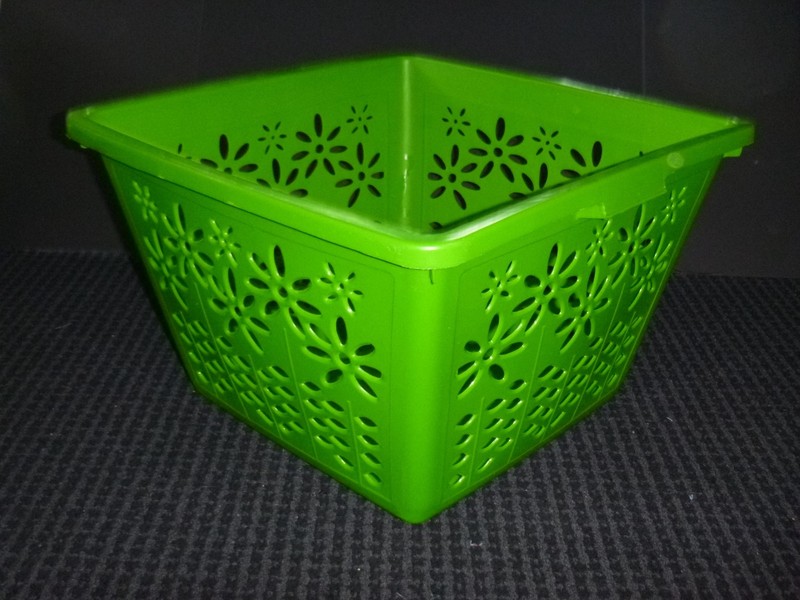 Vtg 70s Fesco Flower Power Daisy Laundry Basket BRIGHT Green 17x17x11"