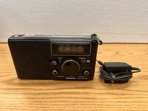 Vintage Panasonic Portable Radio RF-1102 - AM/FM/PSB High 3 Band - Tested - Picture 2 of 9