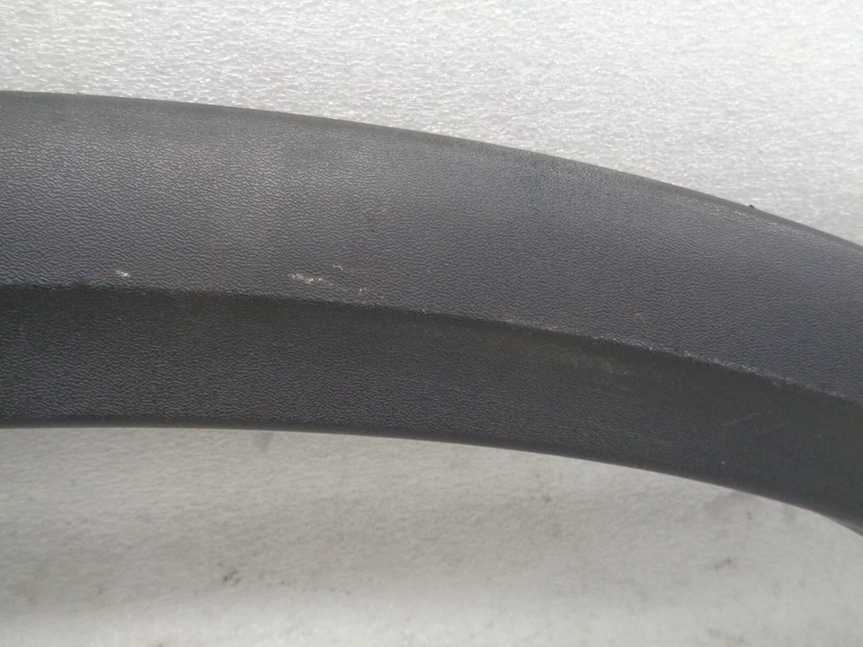 Moldura de arco de rueda de pasajero trasero derecho Volvo XC90 2003-2012 OEM AK230163 Foto 4 de 4