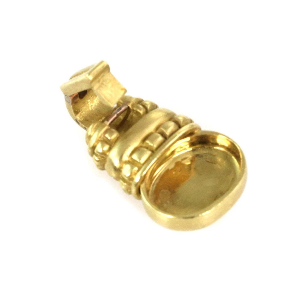 Colgante Judith Ripka Logo Diamante Grabado Oro Amarillo 18k ¡LIQUIDACIÓN! Foto 2 de 4