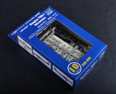Trumpeter 06203 1/350 Douglas TBD-1 Devastator model