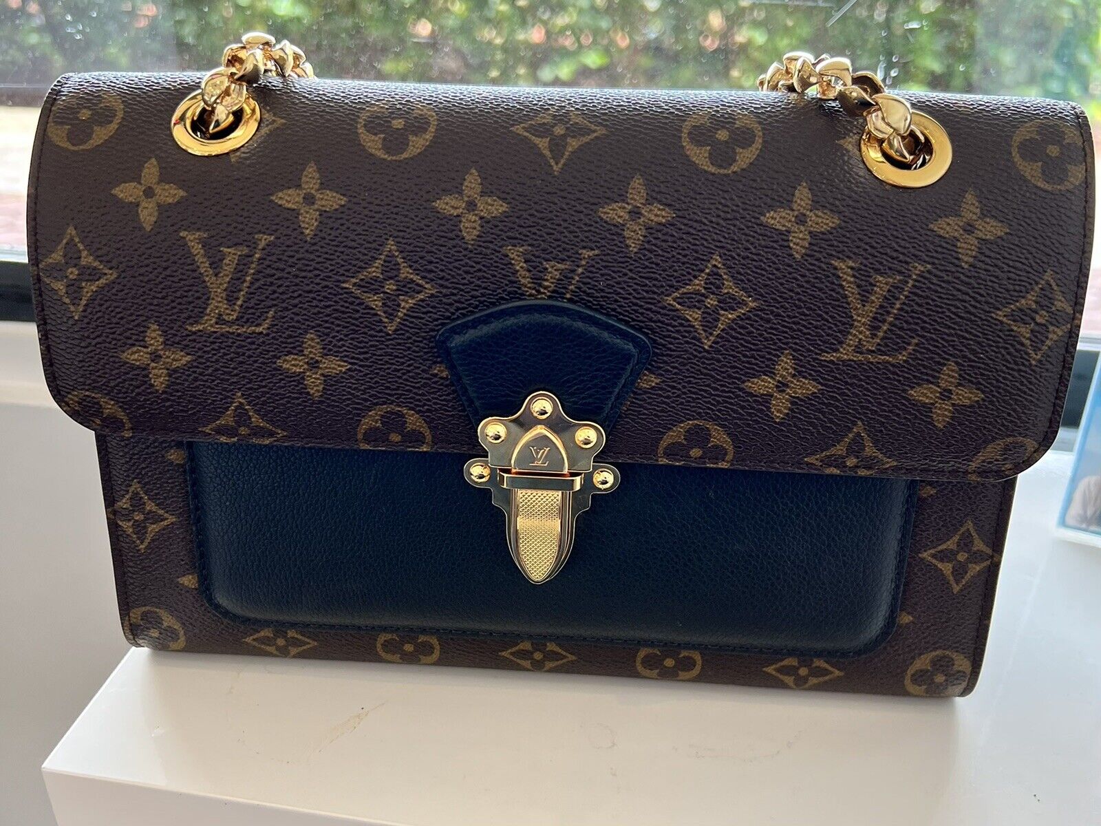 Louis+Vuitton+Victoire+Shoulder+Bag+Medium+Black%2FBrown+Canvas