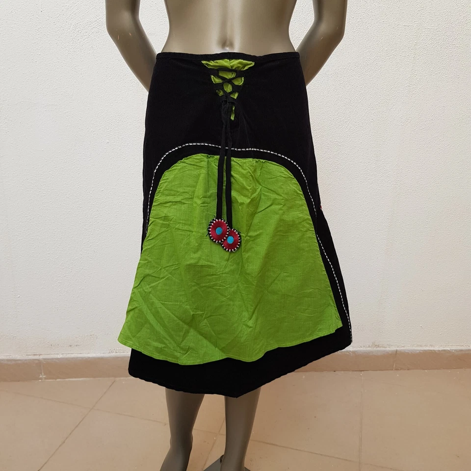 Hübscher Rock von Coline, S, schwarz, grün, rot, türkisblau, weiß - Bild 2 von 4