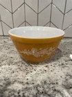 Pyrex Butterfly Gold Vintage Mixing Bowl #401 , 1.5 Pint