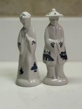 Churchill Willow Blue Figural Salt & Pepper Shakers