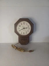 Vintage 1970's Spartus Plastic small Wall Clock Tested Works Great.