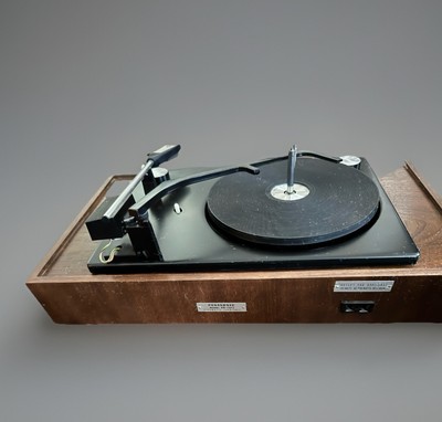 Vtg Panasonic Model RD-7673 4 Speed Record Player Turntable Powers