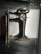 Ancienne tête de machine à coudre à pédale Minnesota modèle A fonte (années 1900-1920)