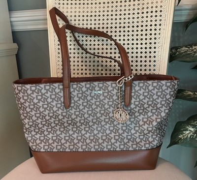 DONNA KARAN Handbag TOTE Purse BAG Never Used DKNY