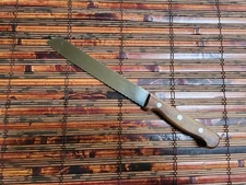 FORSCHNER VICTORNOX 7 inch BREAD KNIFE 40048 MADE IN SWITZERLAND STAINLESS STEEL