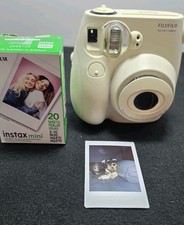 Fujifilm Instax mini 7S  Instant Film Camera White, Comes with Film Ready To Use