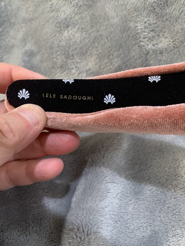 Auténtica diadema anudada de terciopelo rosa Lela Sadoughi - Imagen 5 de 5