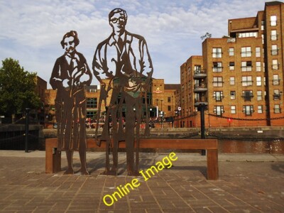 Photo 6x4 Memorial to Michael Caine and Phyllis Pearsall Poplar/TQ3780 T c2013