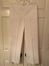 Alfred Dunner Classic Fit Pant size 12P. Straight Leg. White with pockets. New