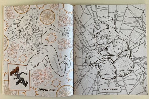 ** SPIDERMAN 3 in 1 COLOURING 32 pages Paperback Book 2021 Marvel - NEW *CREASE* - Picture 6 of 10