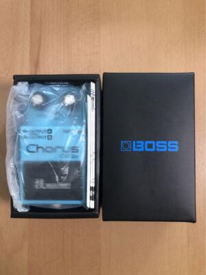 BOSS CE-2w 美品 s-l400.jpg