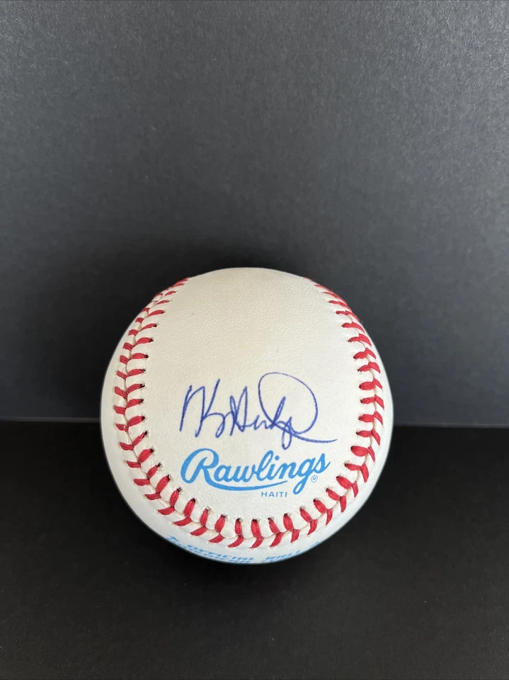 George Brett, Seitzer, Saberhagen Signed Baseball PSA/DNA Autograph,(B35) - Image 3 of 4
