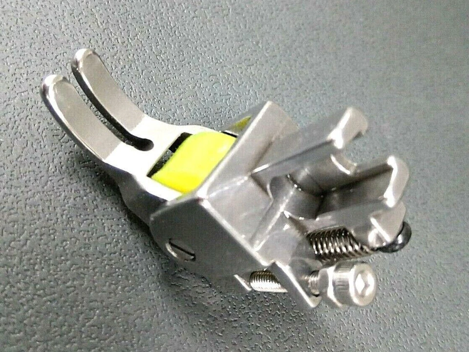 New Roller Foot - Smooth Roller Juki TL- /Janome 1600 /Brother PQ-1500 etc.  - Image 2 of 3