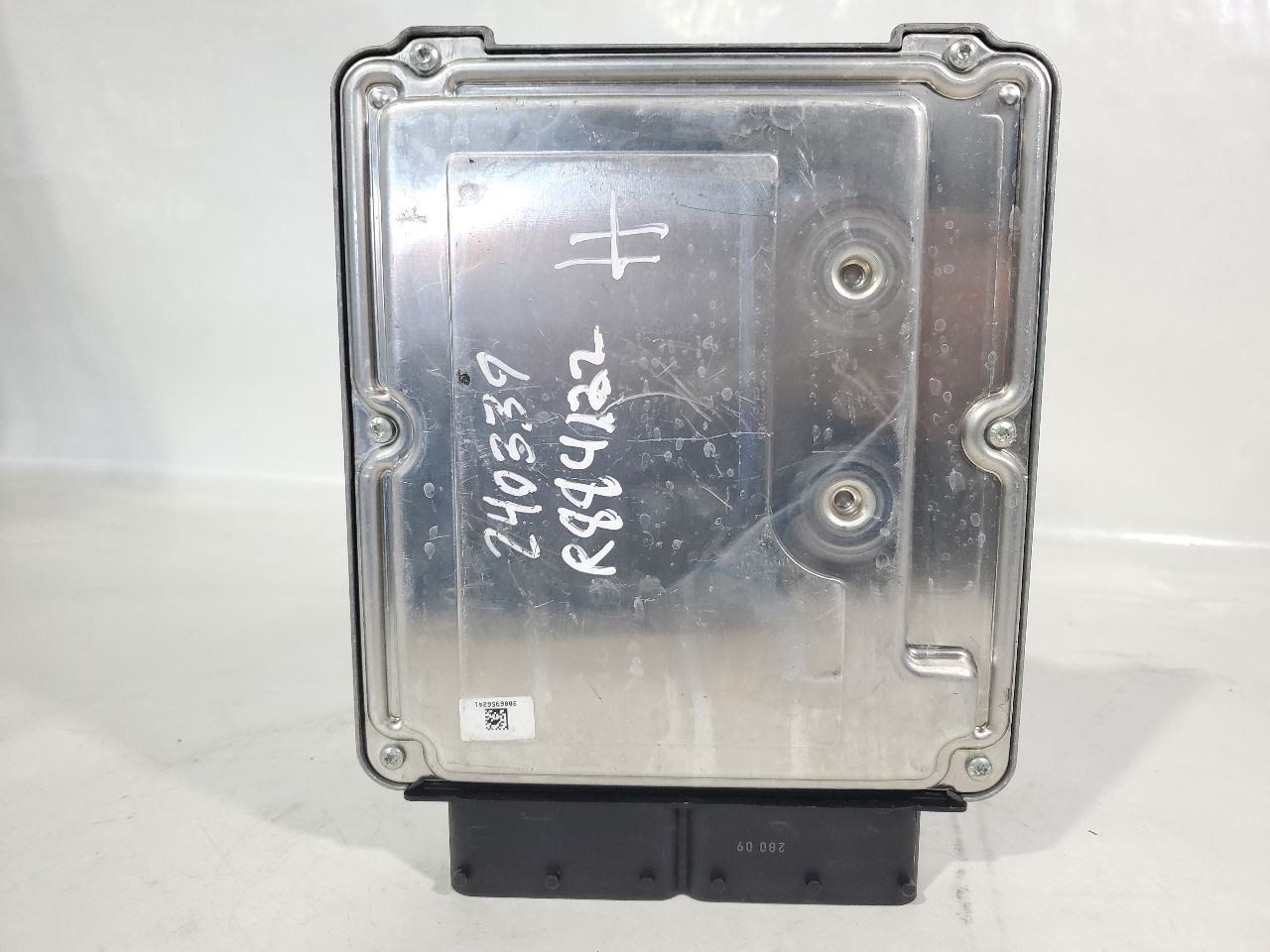 2017 Maserati Levante OEM 3.0L Turbo V6 670031346 Engine Control Module
