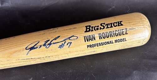 Vintage Baseball Bat Signed Ivan Rodriguez Rawlings Big Stick