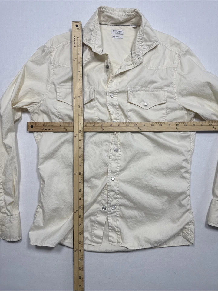 Camisa Brunello Cucinelli Para Hombre "Leisure Fit" 100% Algodón A Presión Perla M Foto 2 de 4