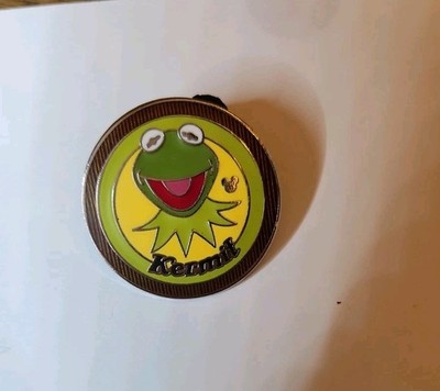 Dieney KERMIT THE FROG Muppet Circle Pin Hidden Mickey Series