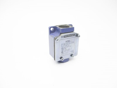 TELEMECANIQUE XC1-AC111 Interruttore – Ricambio Industriale (NSNP) Condizioni Eccellenti